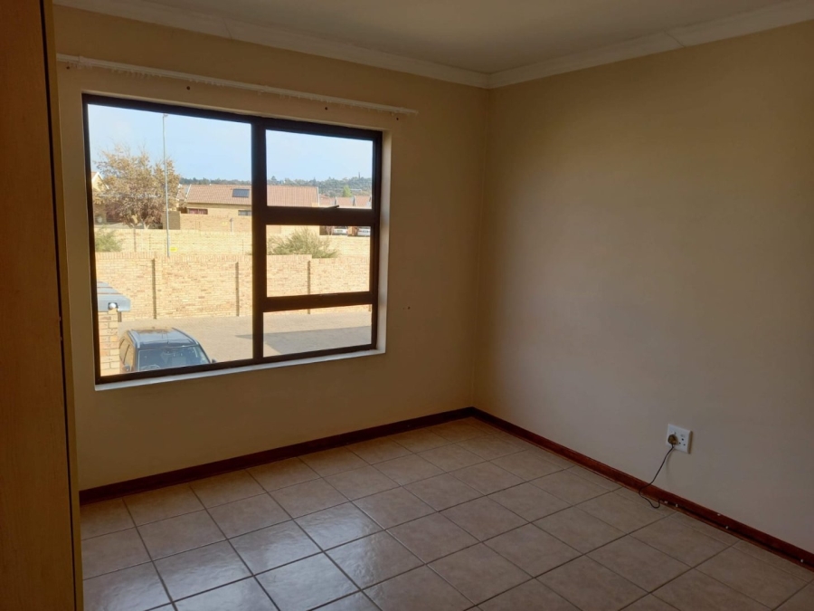 2 Bedroom Property for Sale in Lilyvale S H Free State